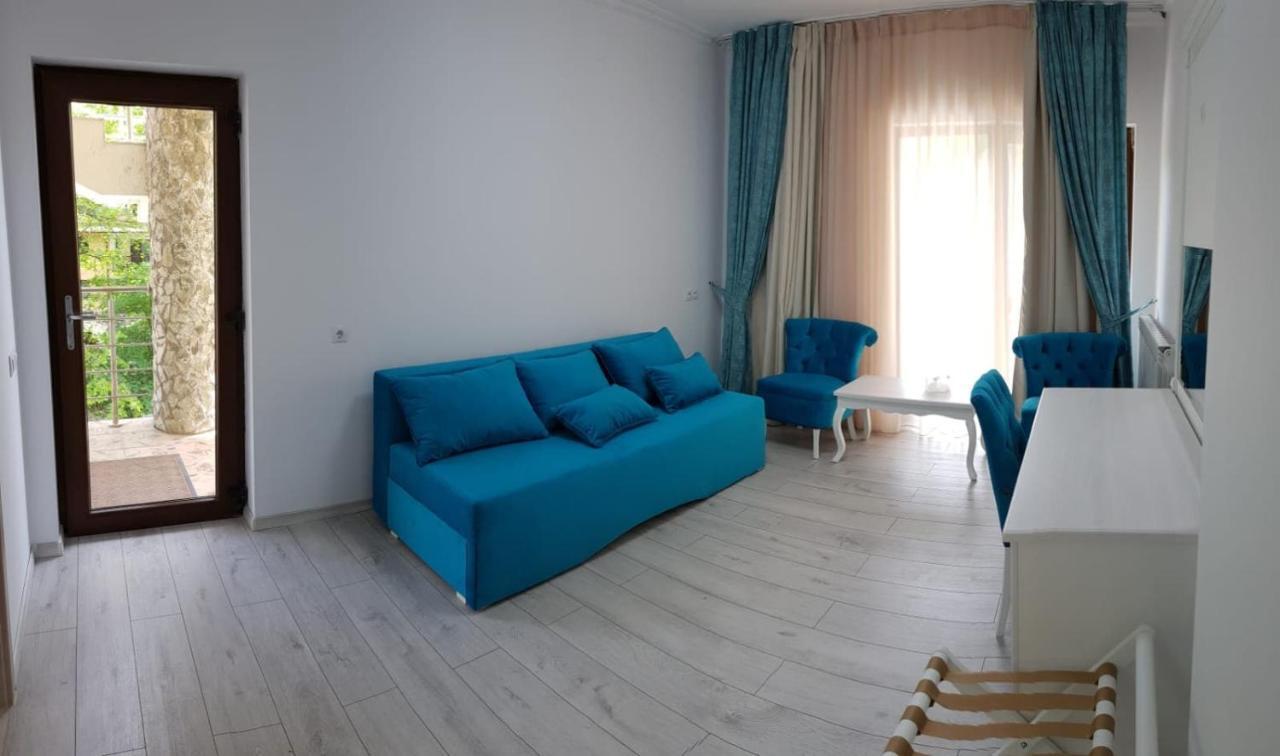Hotel Holiday Maria Băile Herculane Eksteriør billede
